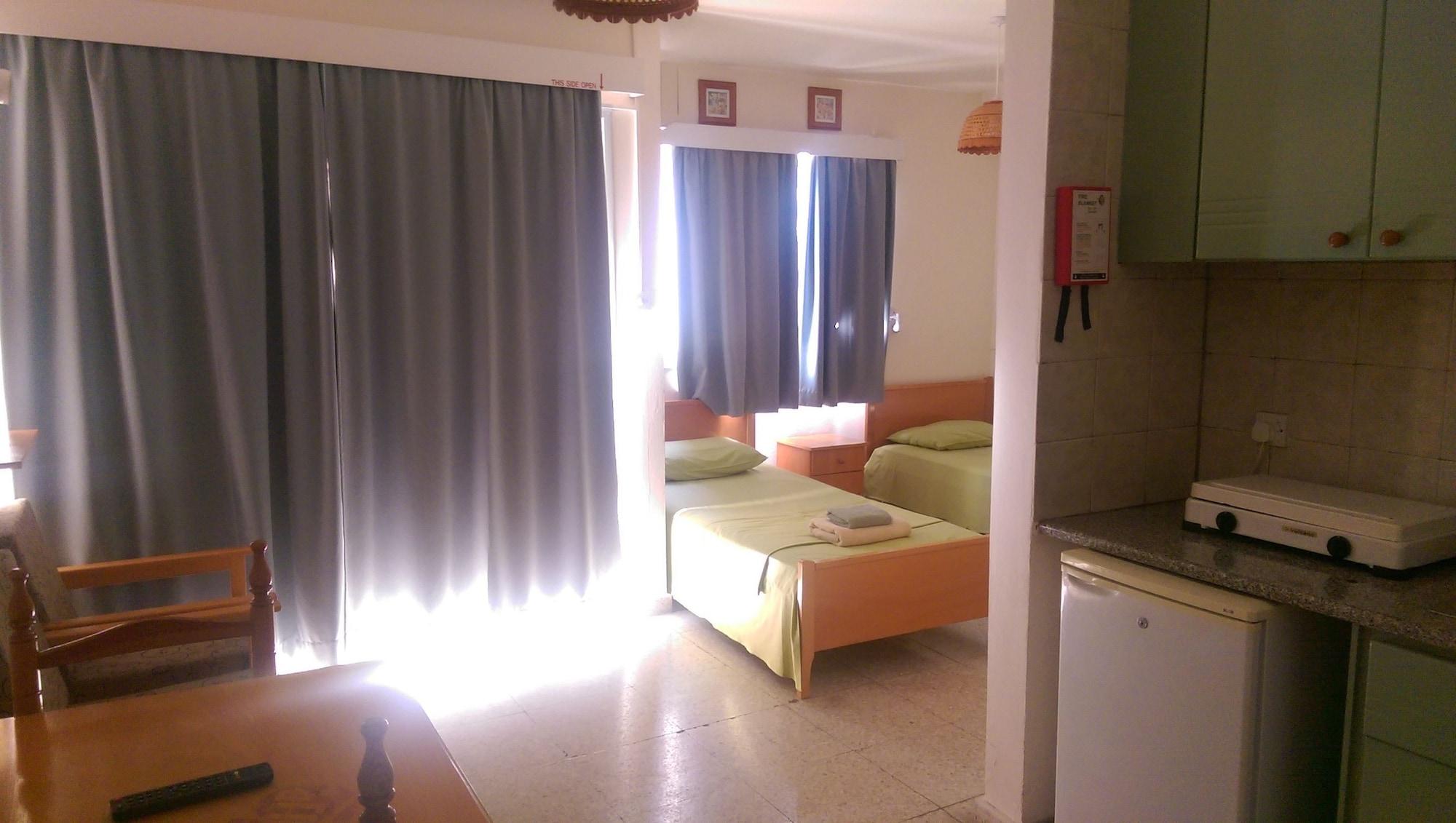 Barbara Tourist Apartments Ayia Napa Exteriör bild